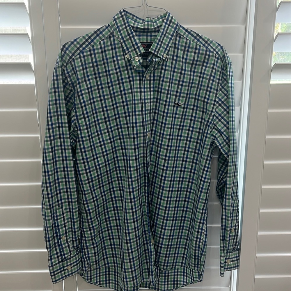 EUC  Vineyard Vines Men Long Sleeve